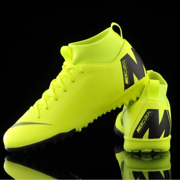 Nike GS Mercurialx Superfly VI Academy Football Shoes Size 2.5 Y - Picture 1 of 17